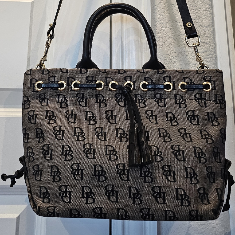 Dooney & Bourke Signature Logo Handbag with Crossbody Strap EUC